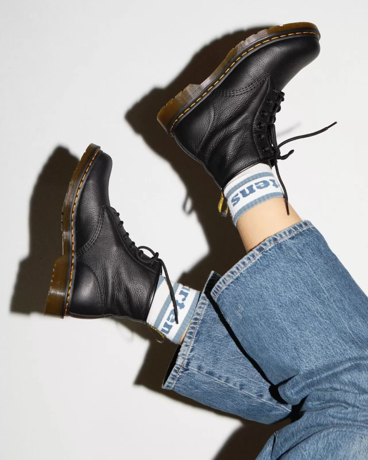 Originals | Ankle Boots^Dr. Martens 101 Virginia Leather Ankle Boots Black — Virginia