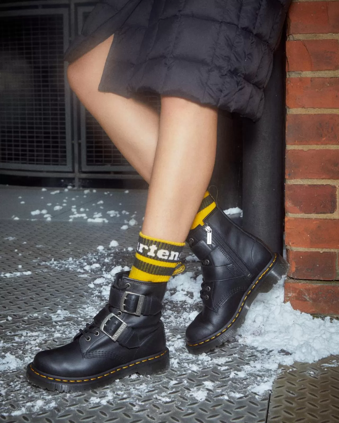 Originals | Ankle Boots^Dr. Martens 1460 Buckle Pull Up Leather Lace Up Boots BLACK — Pull Up