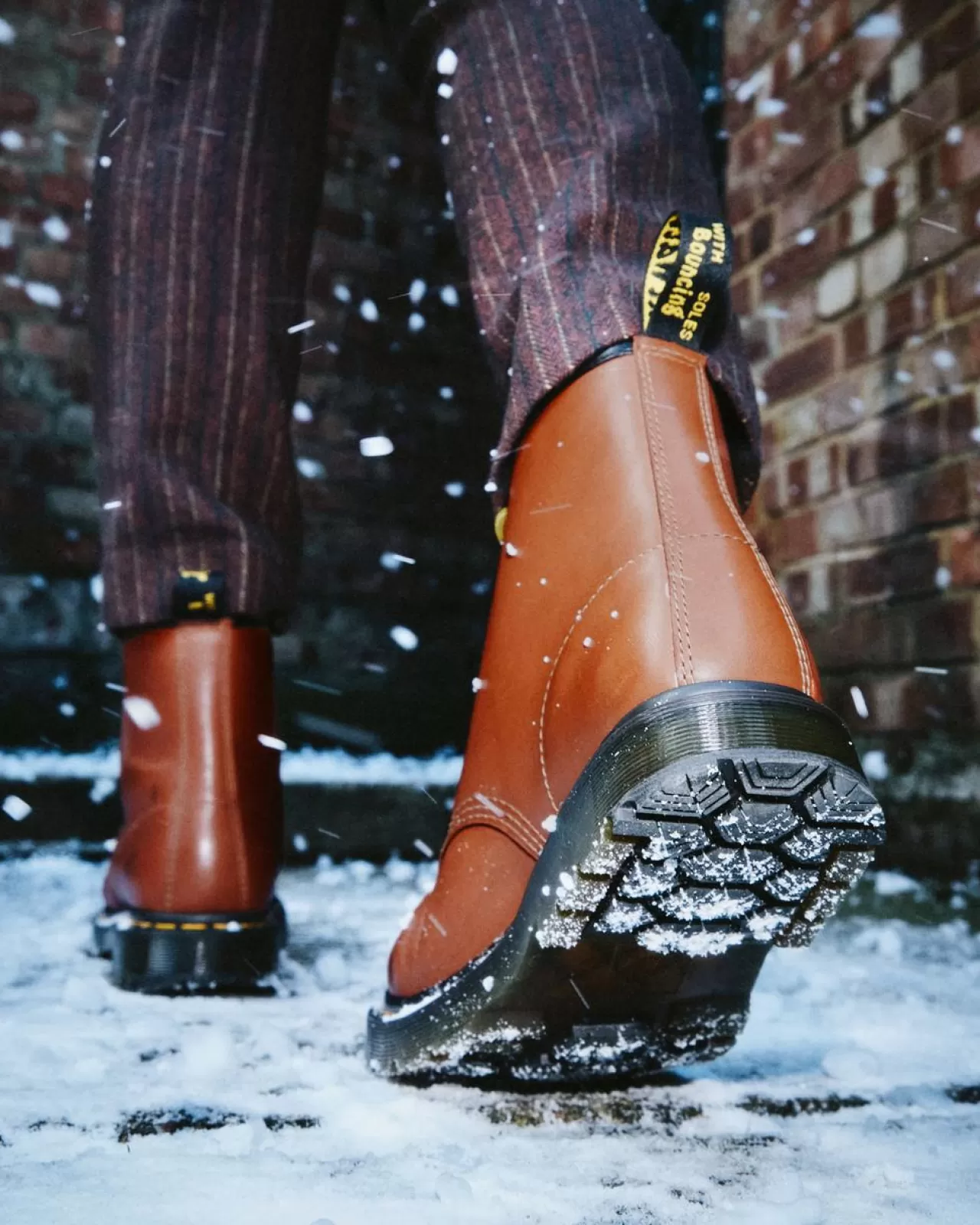 Originals | Winter Boots^Dr. Martens 1460 DM's Wintergrip Leather Lace Up Boots Tan — Blizzard Wp