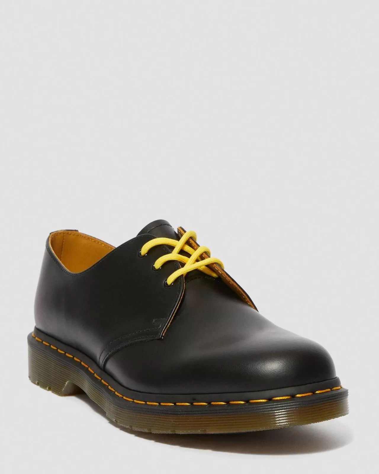 Laces | Accessories^Dr. Martens 26 Inch Round Shoe Laces (3-Eye) Yellow — Cotton