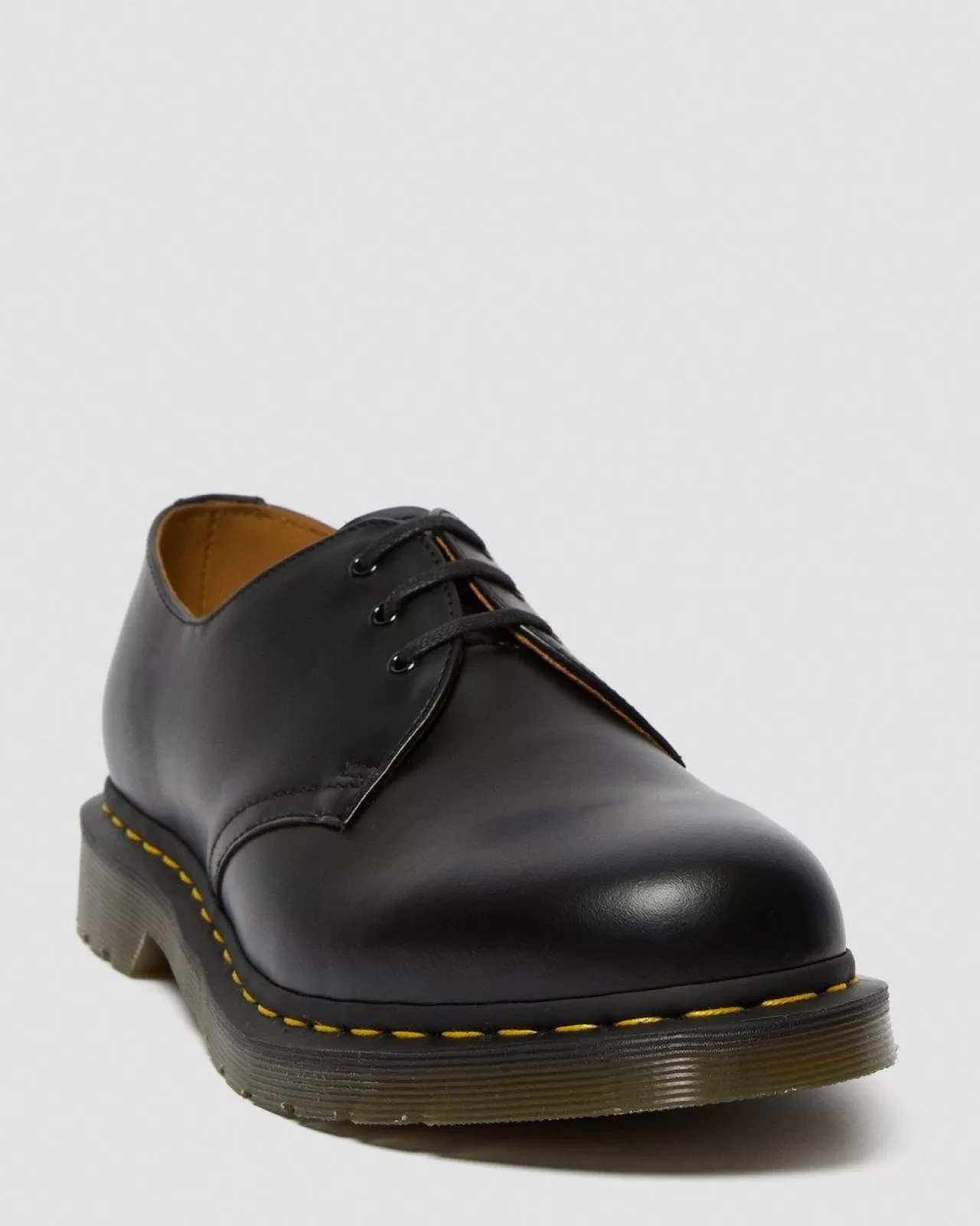 Laces | Accessories^Dr. Martens 26 Inch Waxed Flat Shoe Laces (3 Eye) Black — Tetoron