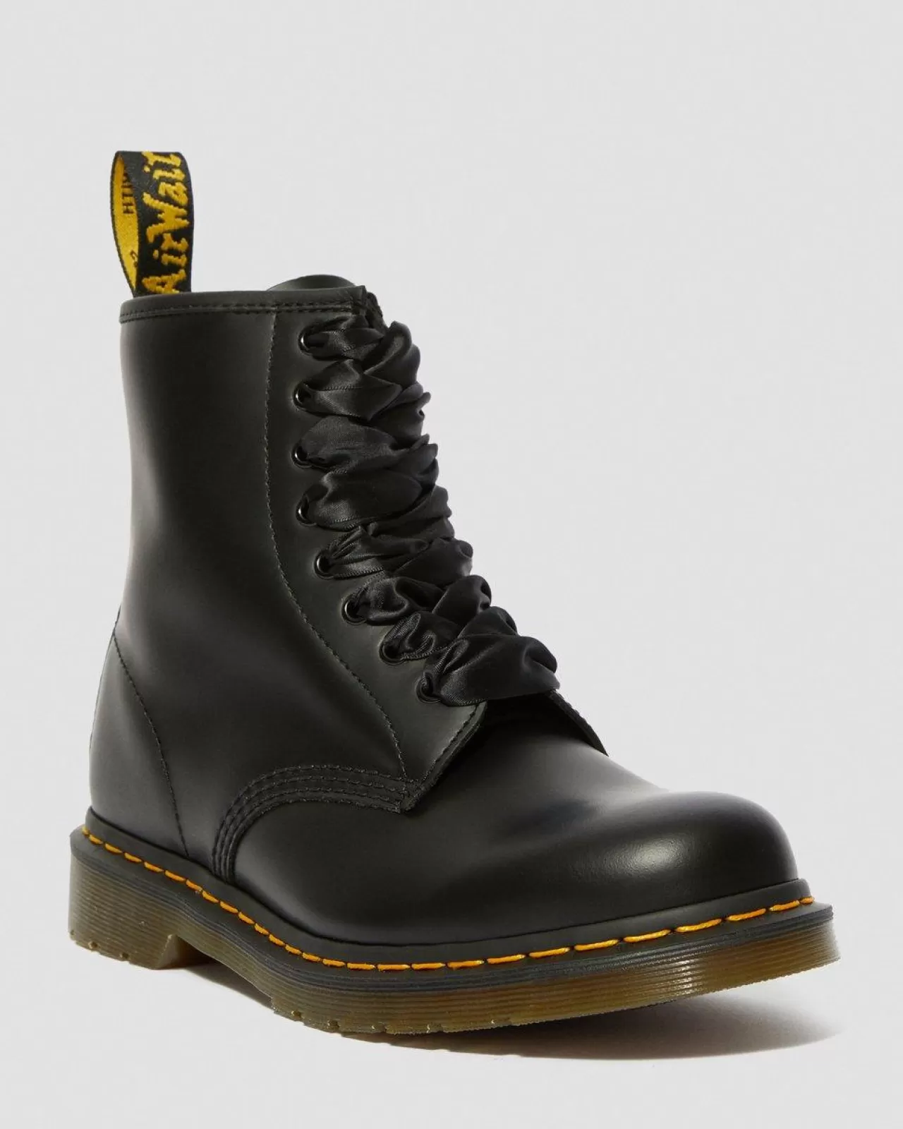 Laces | Accessories^Dr. Martens 55 inch Ribbon Shoe Laces (8-10 Eye) Black — Ribbon