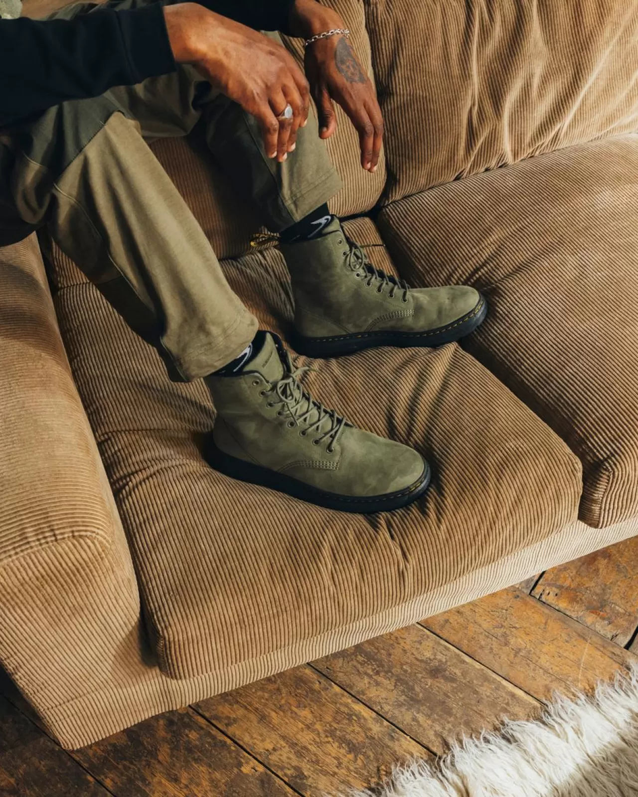 Sale | Casual Boots^Dr. Martens Crewson Nubuck Leather Everyday Boots DMS OLIVE — Buffbuck