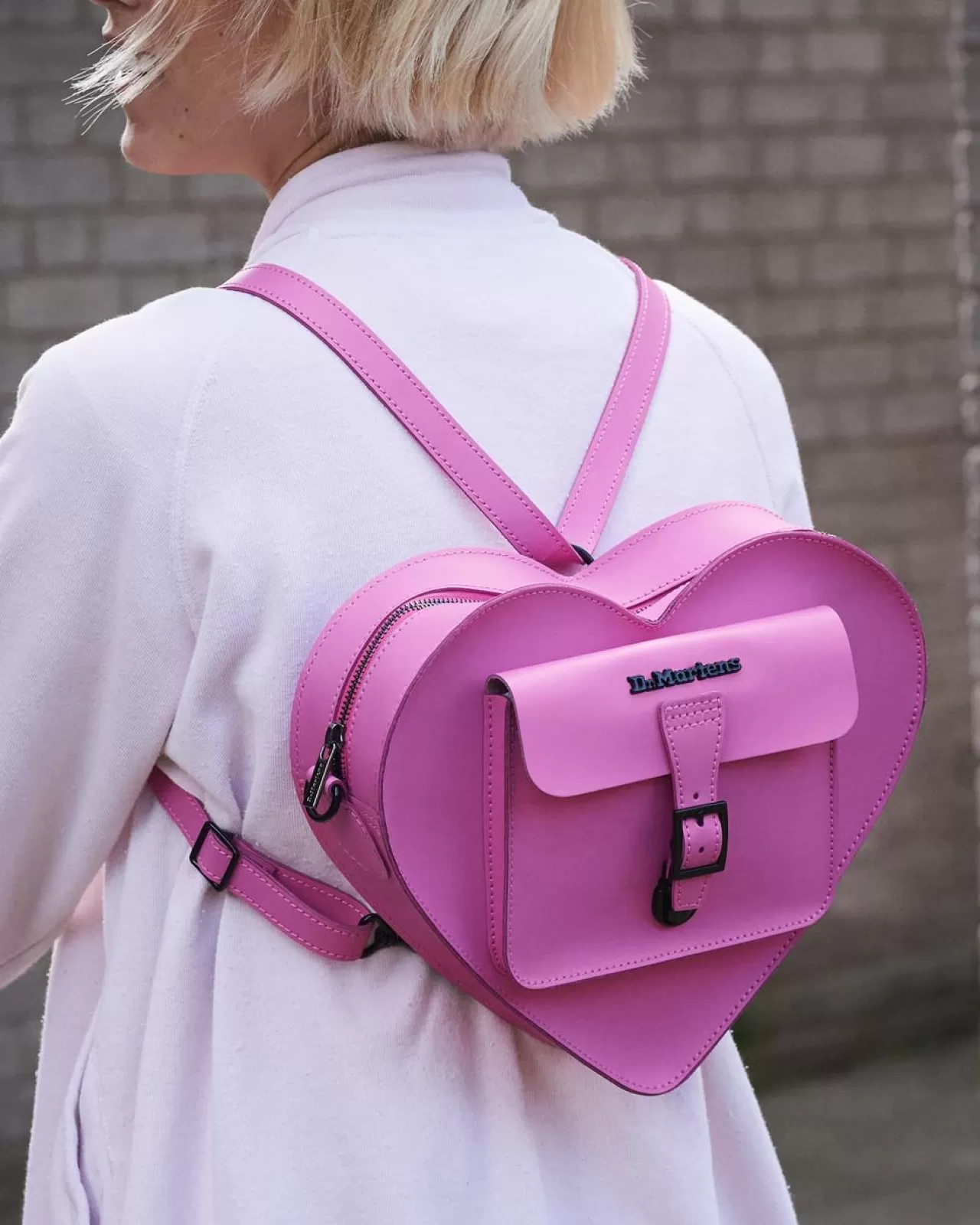 Accessories | Bags^Dr. Martens Heart Shaped Leather Backpack THRIFT PINK — Kiev